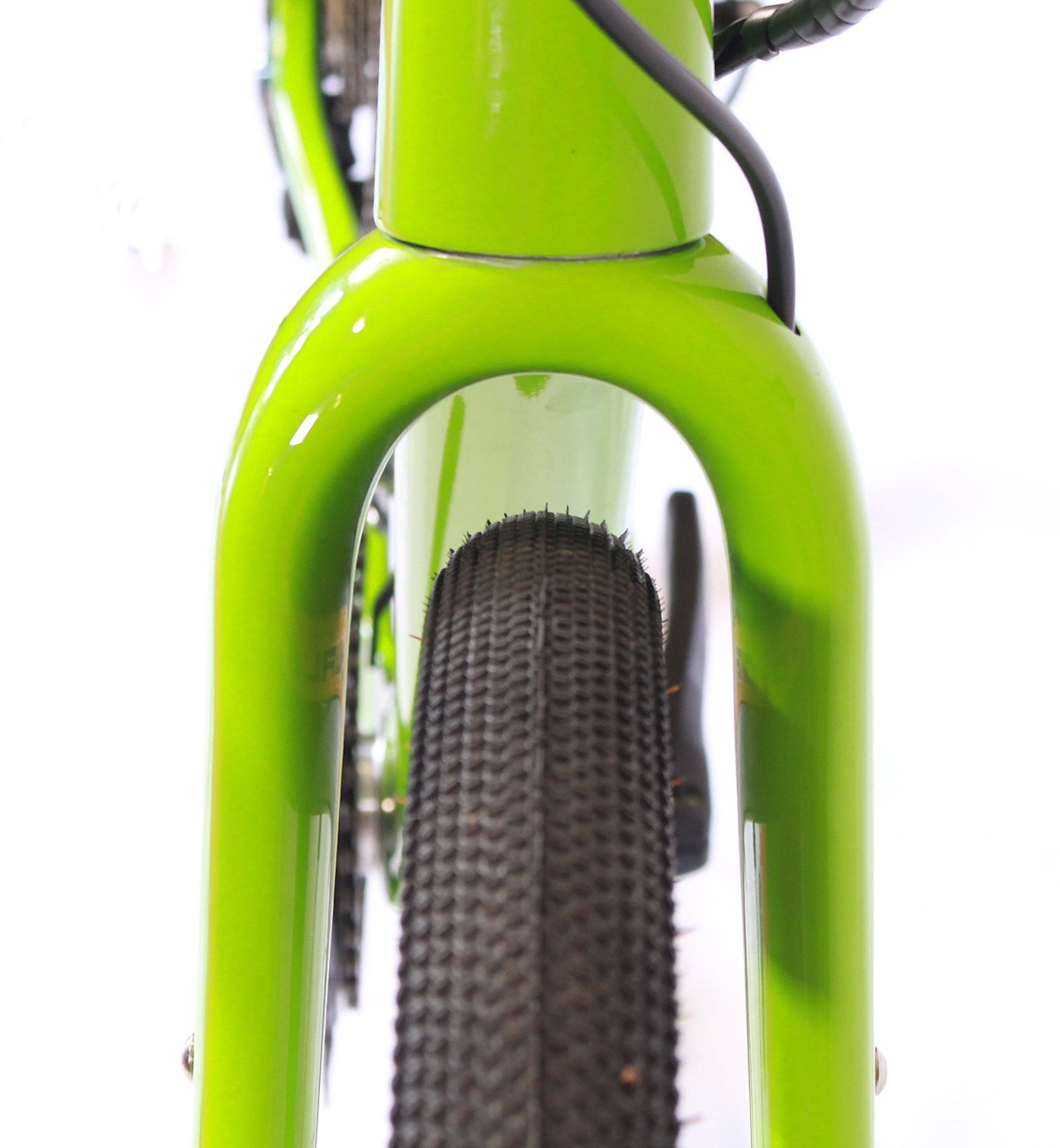 D:ProgrammeMagentaCLOUDProdukte 2018BikesBenchBench GravelBencg_allroad_Bike_GRVDI2_green_fronttire.jpg